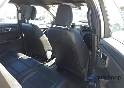 2022 Ford Police Interceptor z USA, uszkodzony, nr VIN 1FM5K8AC9NGB45765